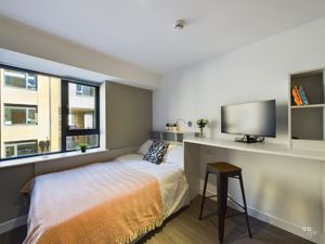 bedroom study area - click for photo gallery